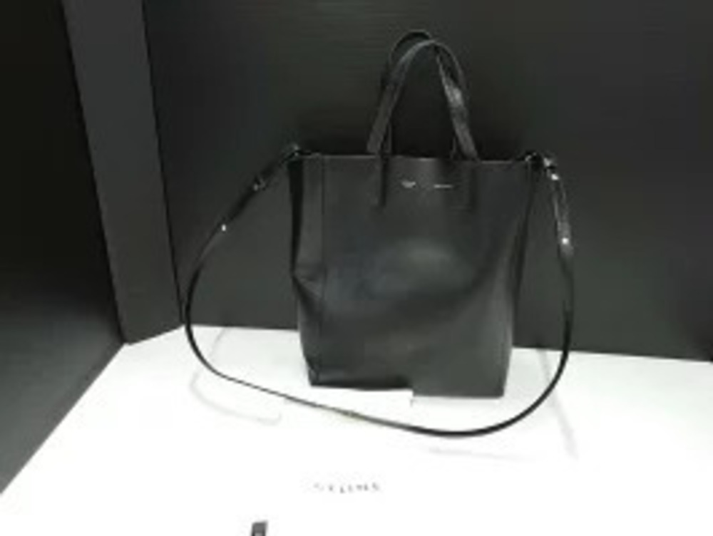 Louis Vuitton Montaigne Beige Bag